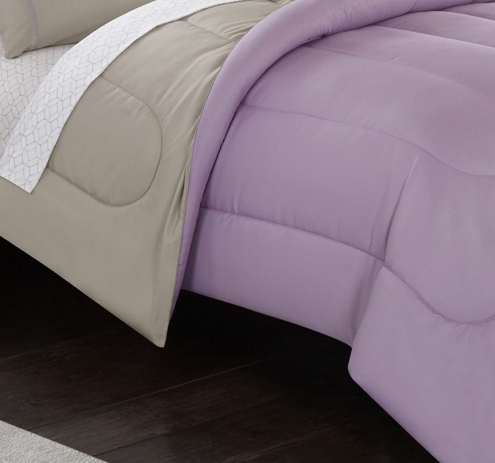 Casa 7-Piece Lavender 100% Polyester Fill Bed in a Bag Comforter Set with Sheets, King