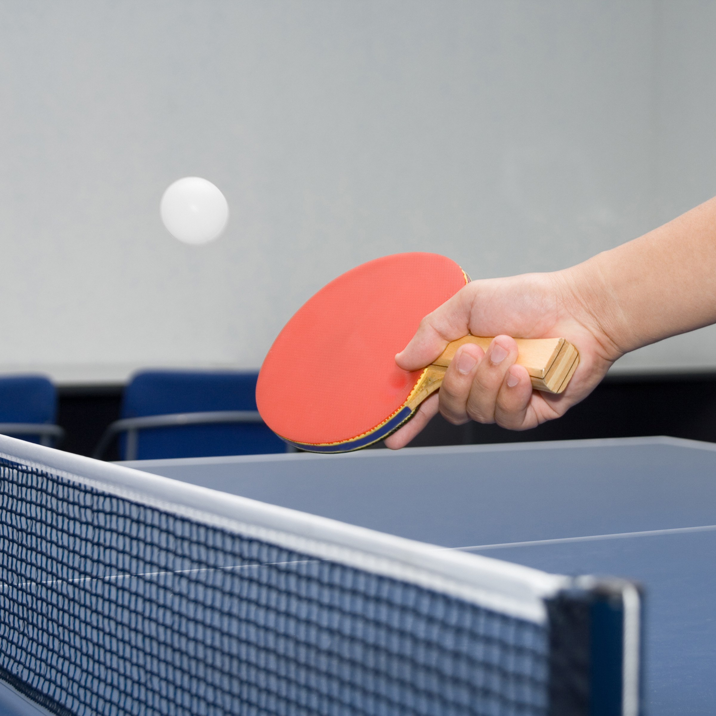 Hey Play Table Tennis Set with Retractable Net, Wooden Paddles, and Balls - image 5 of 7