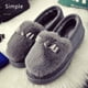 thumbnail image 1 of Zapatos de algodón Zapatos de mujer Otoño e invierno Zapatillas de algodón con forro polar cálido Zapatos de piel Estilo coreano Zapatillas bajas planas sin cordones, 1 of 5