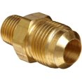 thumbnail image 1 of Anderson Metals 04048-0302 Conector de tubo de latón de media unión, tubo macho de 3/16" x 1/8", 1 of 3