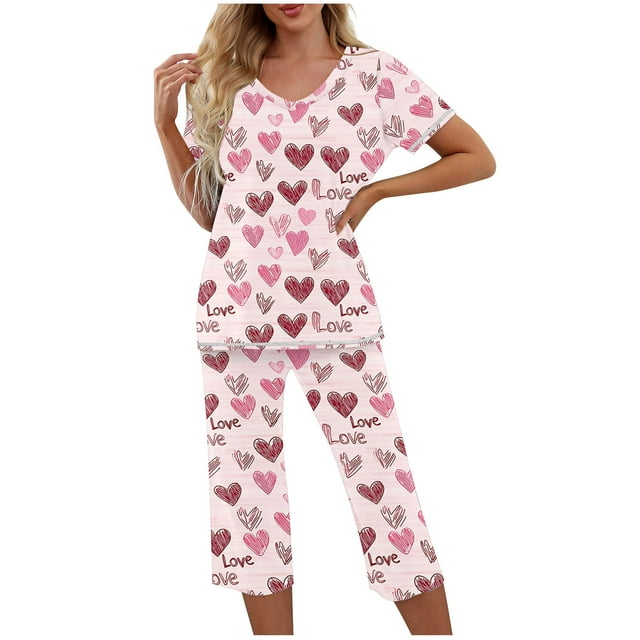 TIMIFIS Pyjama Grande Taille pour Femmes Ensemble Valentines Jour Détente Mignon Imprimé Cœur Col Rond Manches Courtes avec Pantalon Capri Ensembles de Pjs Ensembles de Pyjamas pour Dames