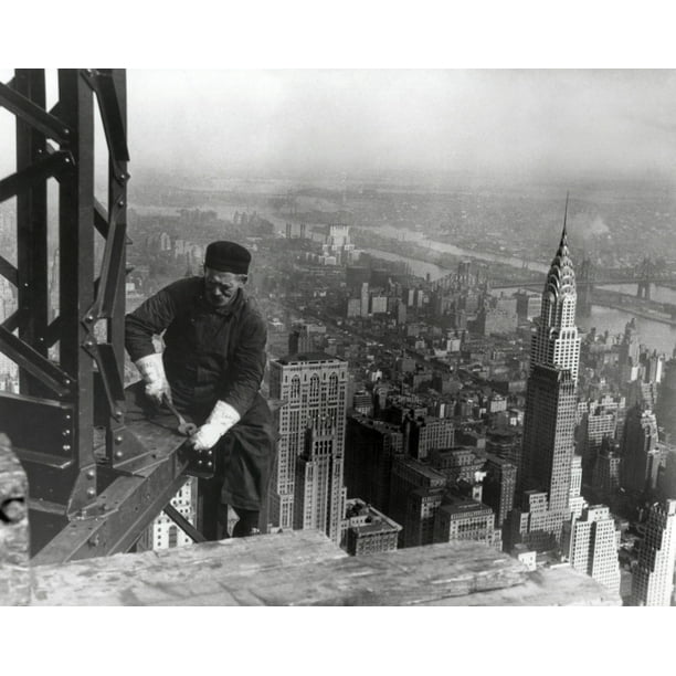 Middle Aged Iron Worker At The Empire State Building Construction Site History 36 X 24 Walmart Com Walmart Com