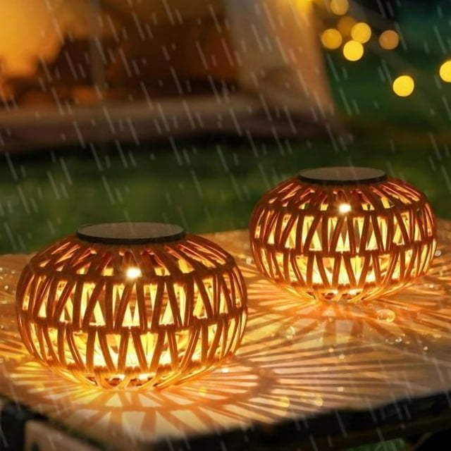 2 paquetes de linternas solares al aire libre impermeable, decoración de la lámpara de mesa al aire libre, luces solares de ratán decorativas
