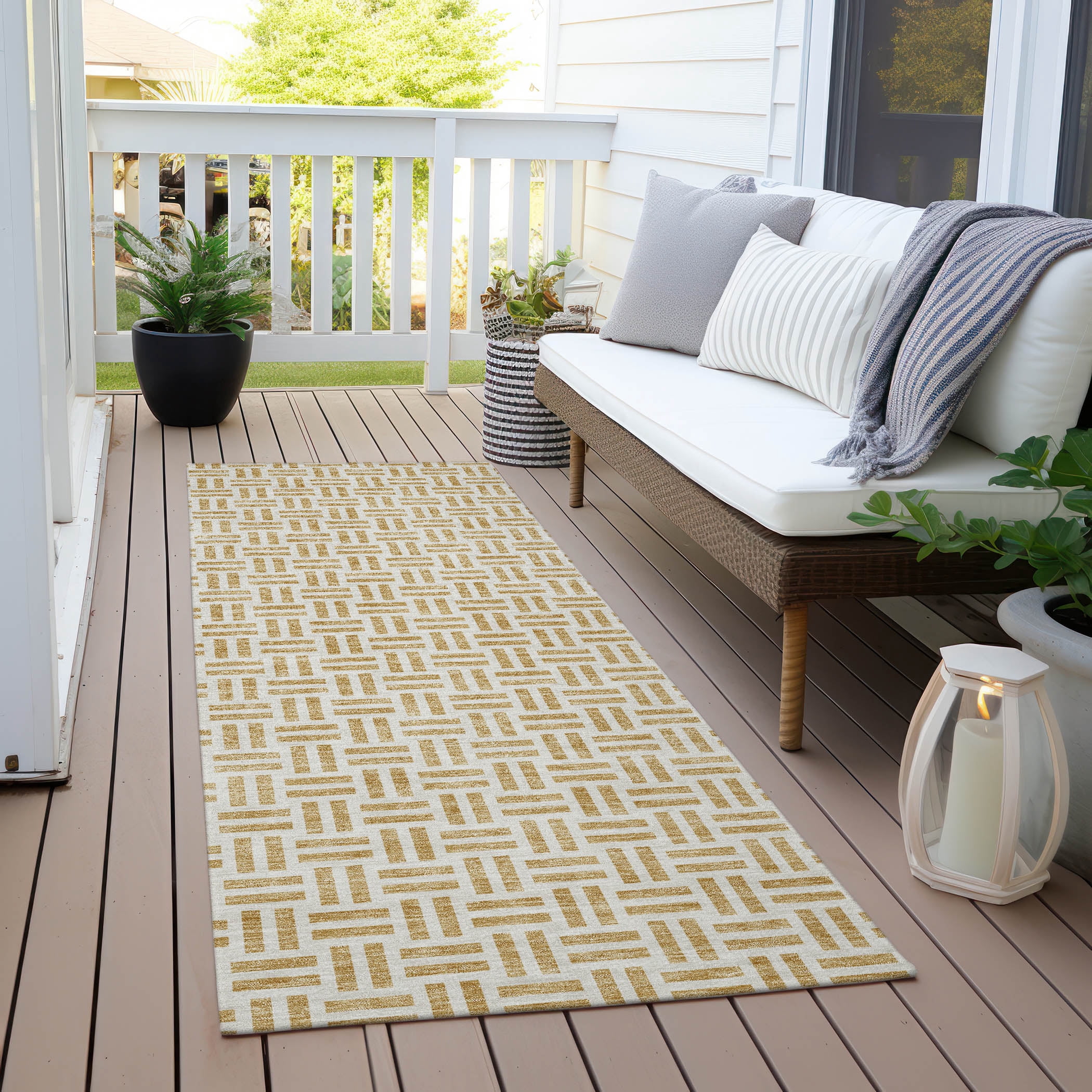 Addison Rugs Chantille Indoor/Outdoor Transitional Geometric Gold Washable Runner Rug, 2'3" x 7'6"