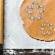 thumbnail image 2 of Juego de 3 cortadores de galletas con forma de flor, sin olor, de acero inoxidable 430, con forma de pétalo de rosa, para hornear., 2 of 7