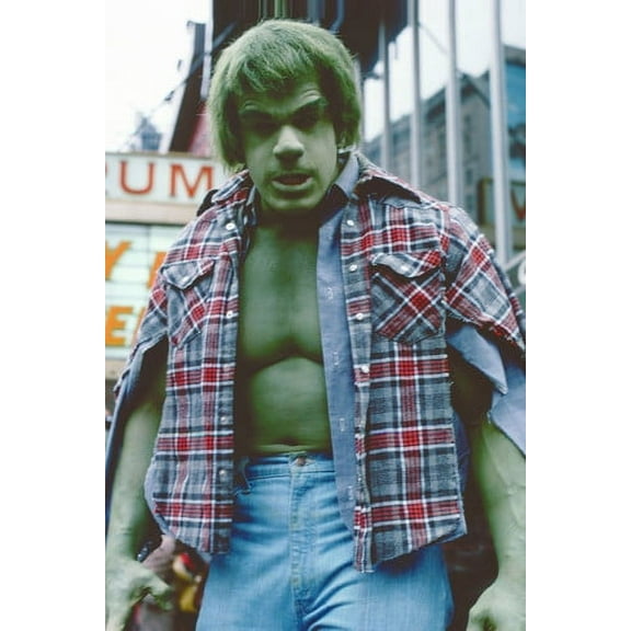 MovieMarket Lou Ferrigno as The Incredible Hulk - Classic Cult TV Series Green and Ripped Shirt 24" x 36" Poster