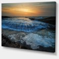 thumbnail image 2 of Plage avec Vagues Blanches, 2 of 3