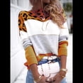thumbnail image 4 of Suéter de Rayas con Estampado de Leopardo para Mujer, Cuello Redondo, Larga, Tejido con Bloques de Color Amarillo M, 4 of 5