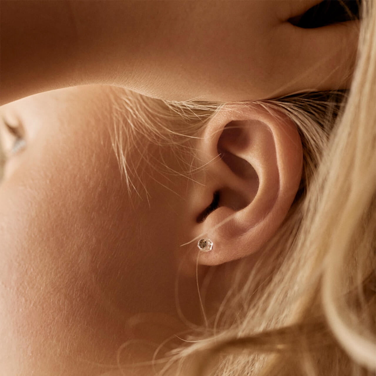 Blomdahl | Nickel Free | Medical Plastic 4mm Crystal Stud Earrings | Best Choice For Sensitive Ears