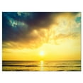 thumbnail image 2 of Ciel Jaunâtre sur Bord de Mer - Impression sur Toile, 2 of 3