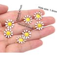 thumbnail image 4 of 30 colgantes de flor de margarita esmaltada para hacer joyas o manualidades. JFHHH pequeña, 4 of 5