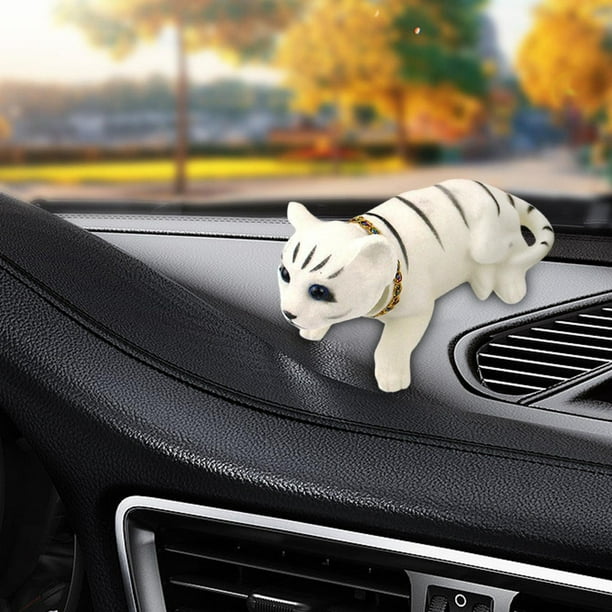 Nodding cat 2024