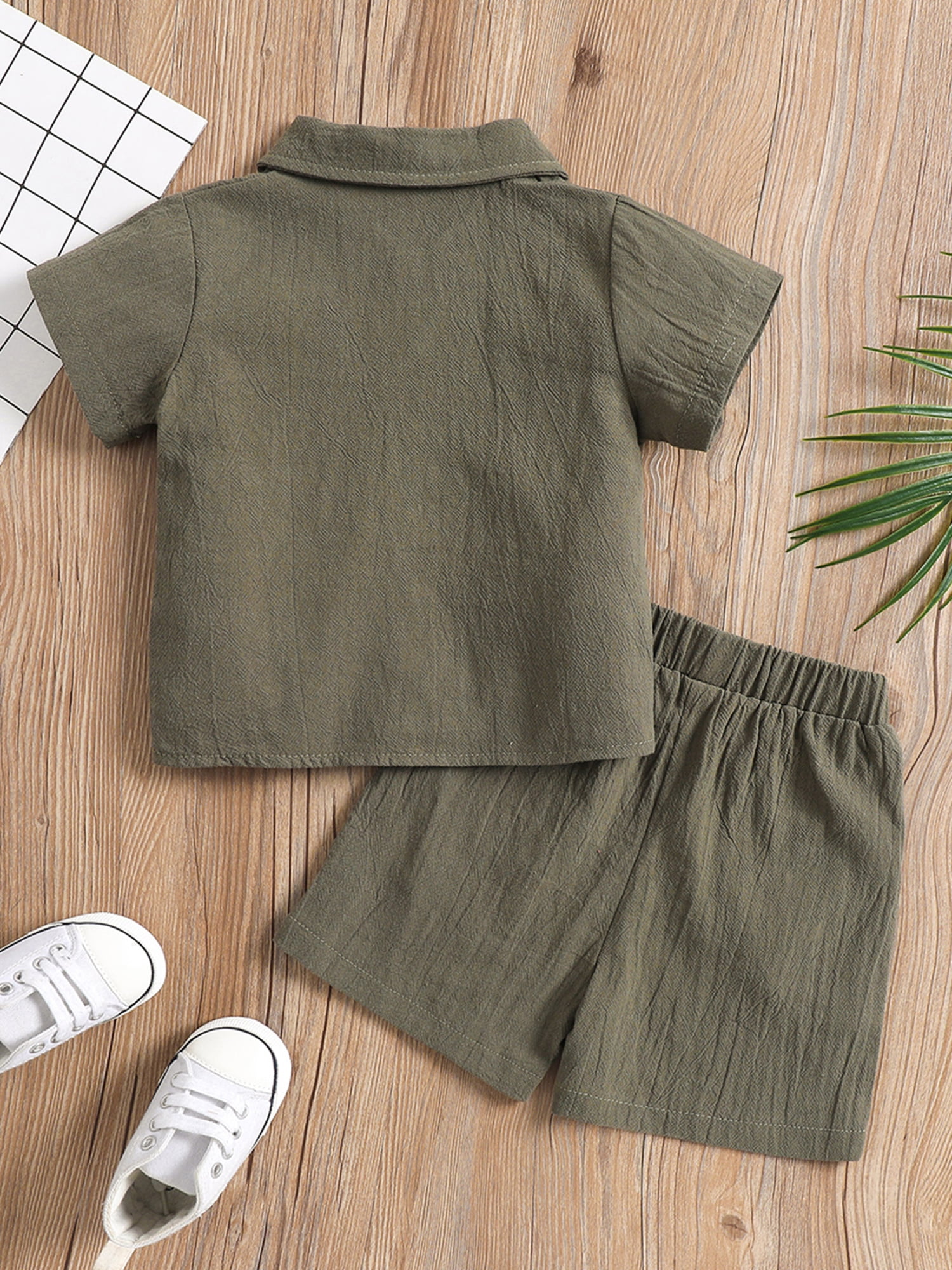 2pcs Toddler Boy Trendy Ripped Denim Shorts and Lapel Collar Floral Print Tee Set
