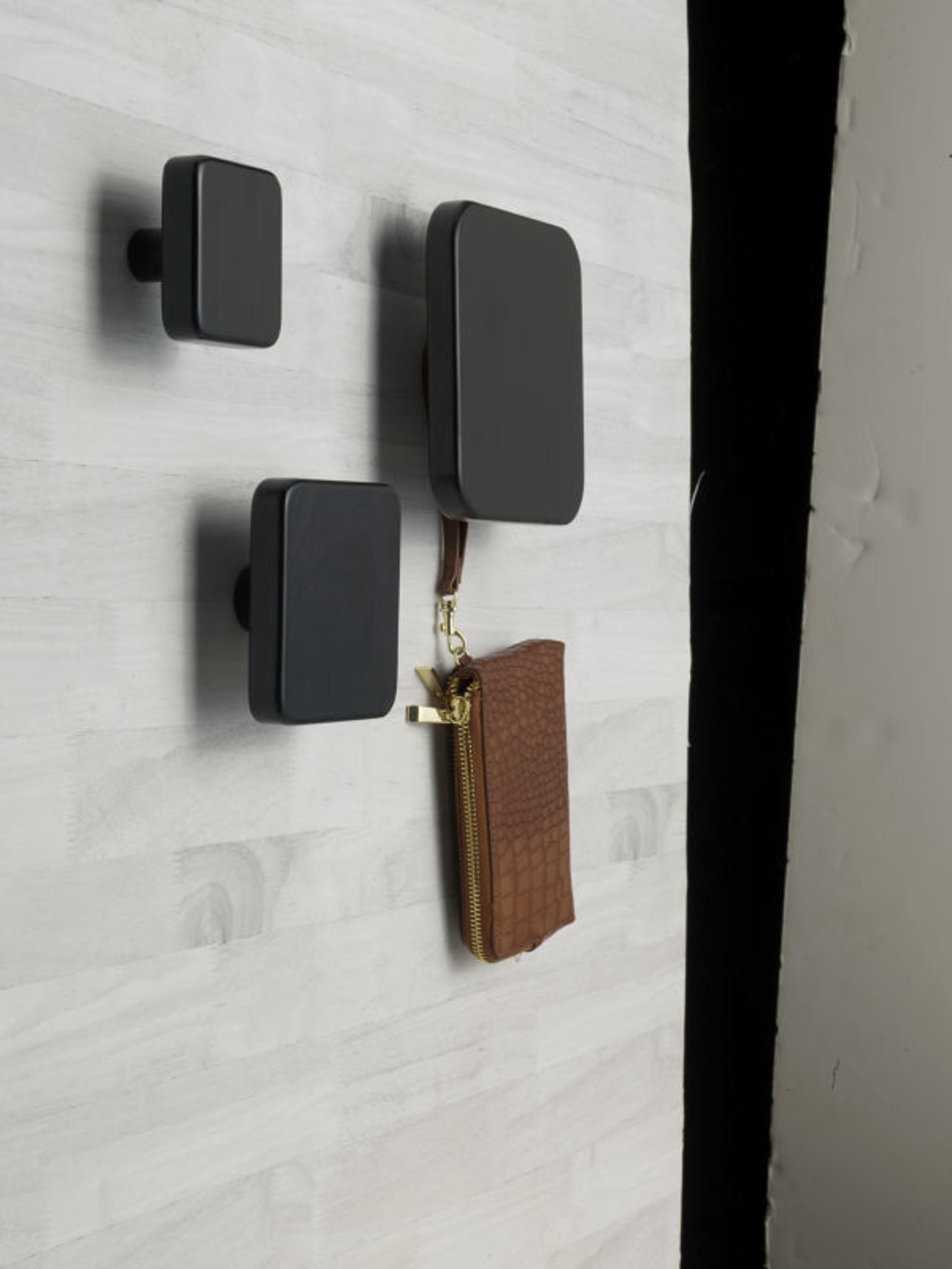 Melannco Set of 3 Black Graduated Square Wall Hooks