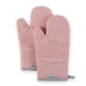 thumbnail image 1 of Juego de guantes de cocina KitchenAid de algodón rosa secado con asteroides, 1 of 6