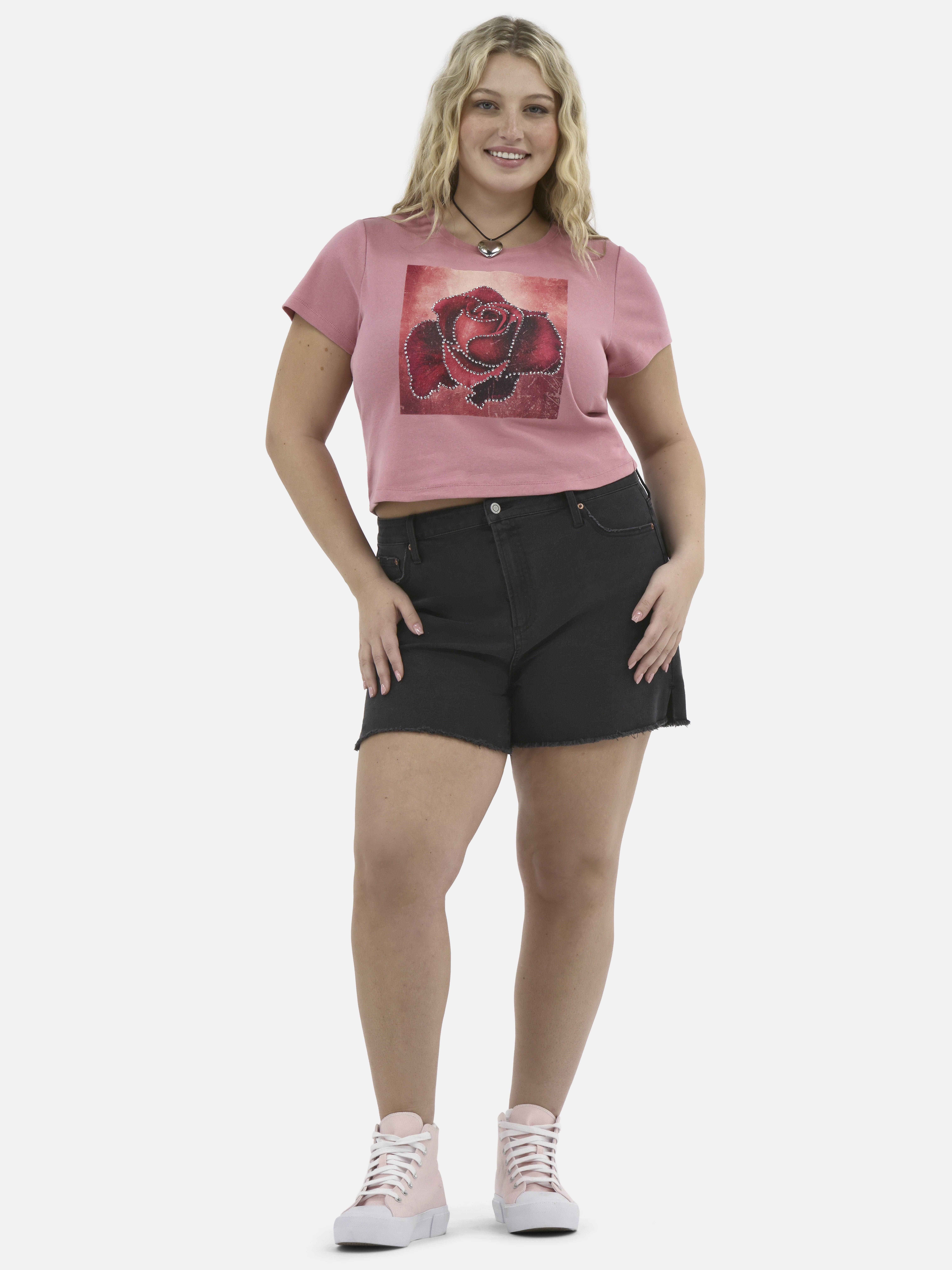 No Boundaries Women's Mid Rise Denim Short, Sizes 2-26W