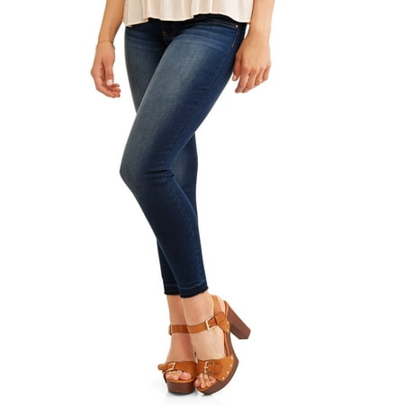 Juniors' High-Rise Triple Stacked Waist Skinny Jeans