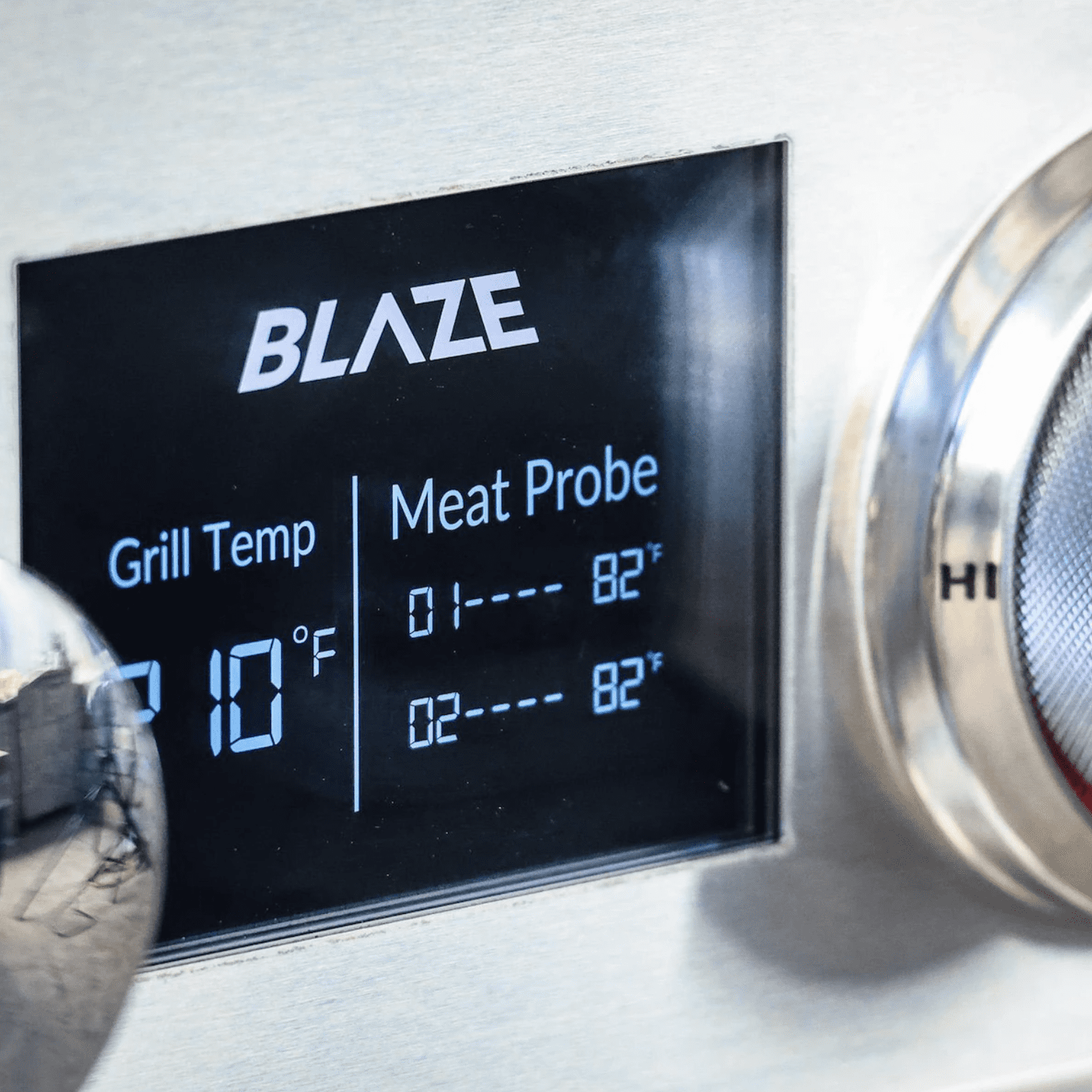Blaze LTE PRO 32-Inch 4-Burner Built-in Natural Gas Grill w/ Digital Temperature Screen & Rear Infrared Burner - BLZ-4LTEPRO-NG