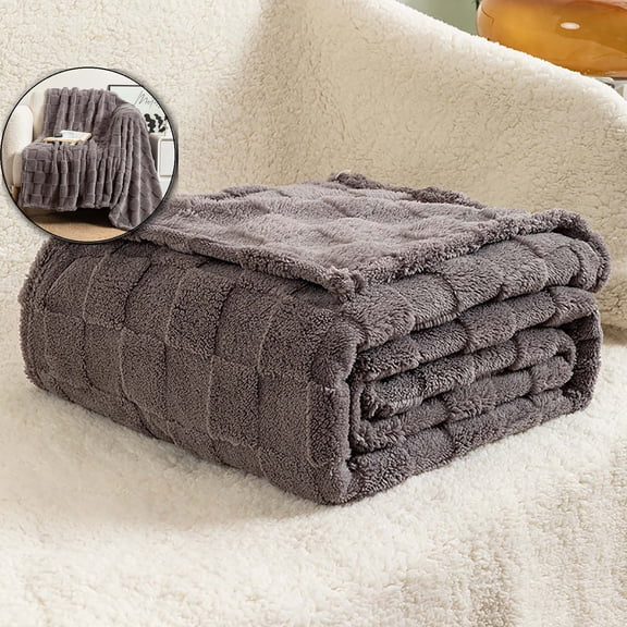 VQPeo Soft Fleece Blanket 39.37x59.06 Inch – Cozy Lightweight Blanket for Bed, Sofa, Couch – Striped Design