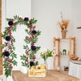 thumbnail image 3 of Couronne de Noël Guirlande de Baies Rouges avec Feuilles Vertes pour Vacances Design Flexible Idéal pour Chemin de Table Chemin de Cheminée Décoration de Centre de Table, 3 of 4
