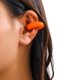 thumbnail image 1 of Clip para la oreja de una sola oreja con forma de hueso a rayas de hilo de metal colorido de joyería europea y americana, clip para la oreja de círculo de moda femenina, 1 of 6