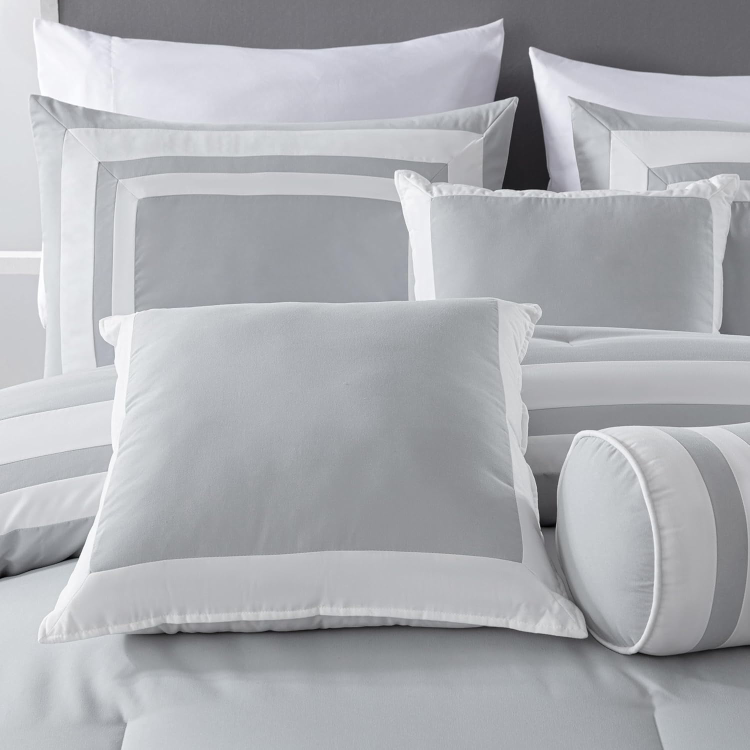 Chezmoi Collection Caprice 7-Piece Hotel Style Comforter Set California King Size, Silver/White Square Pattern Color Block Bedding w/Decorative Pillows, Luxurious Lightweight All Season Bed Set