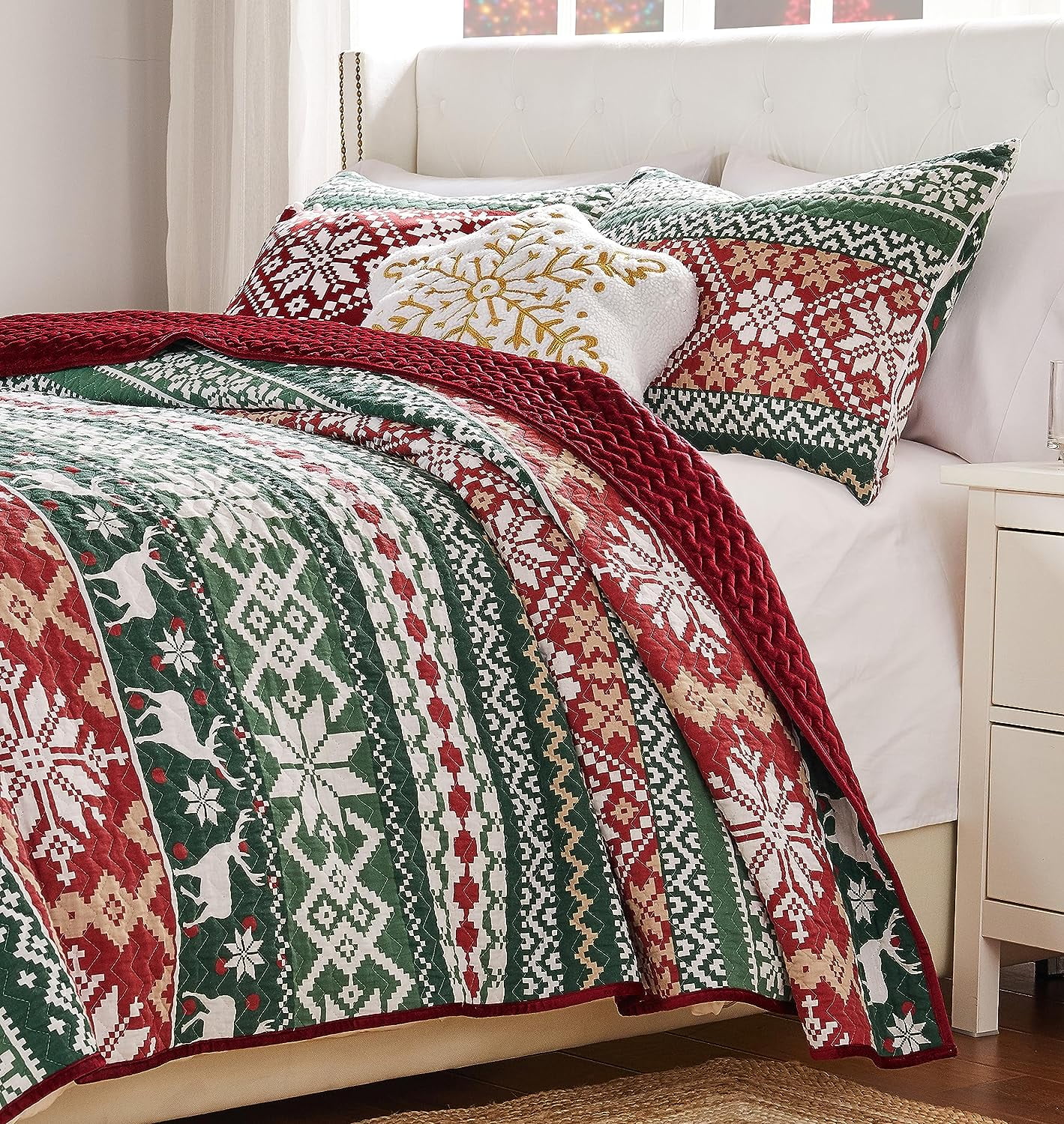 Greenland Home Fashions Fair Isle Reindeer/Snowflake Velvet-Lined Quilt Set, 2-Piece Twin/XL