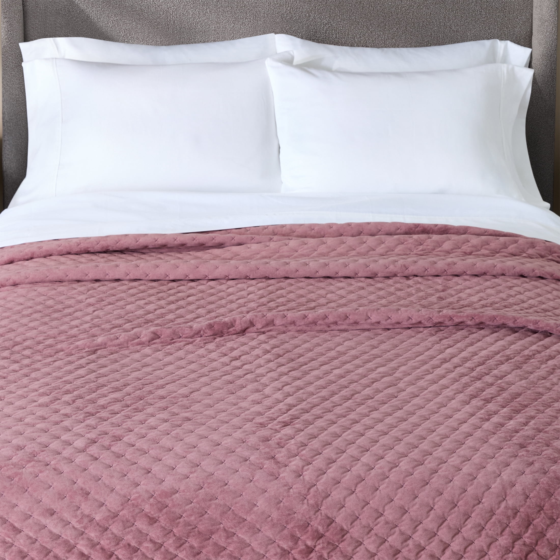 Better Homes & Gardens Violet Gem Tufted Matte Velvet Quilt, Full/Queen