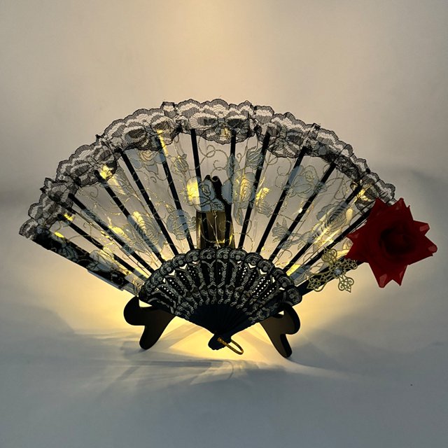 Ventilador de encaje Rosa plegable LED para mujer, espectáculo de Anime, actuación en escenario, Sexy, accesorios de danza del vientre, negro oscuro, Rosa gótica, ventilador de luz Lolita