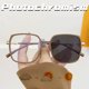 thumbnail image 2 of Gafas de sol fotocromáticas para mujer, lentes cuadradas a la moda con gradiente de montura grande, UV400, camaleón, 2 of 5