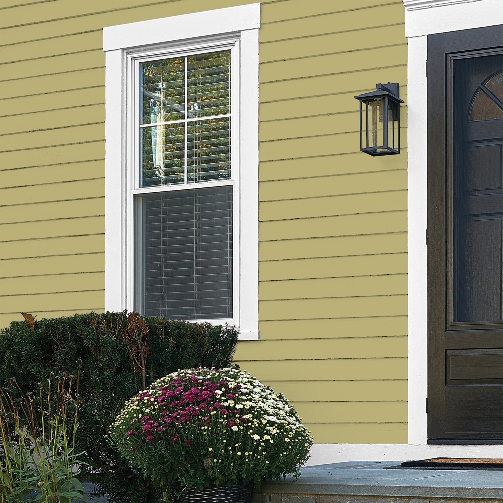 Glidden HEP Gracious Glow / Green Flat Exterior Paint with Primer, 1 Gallon