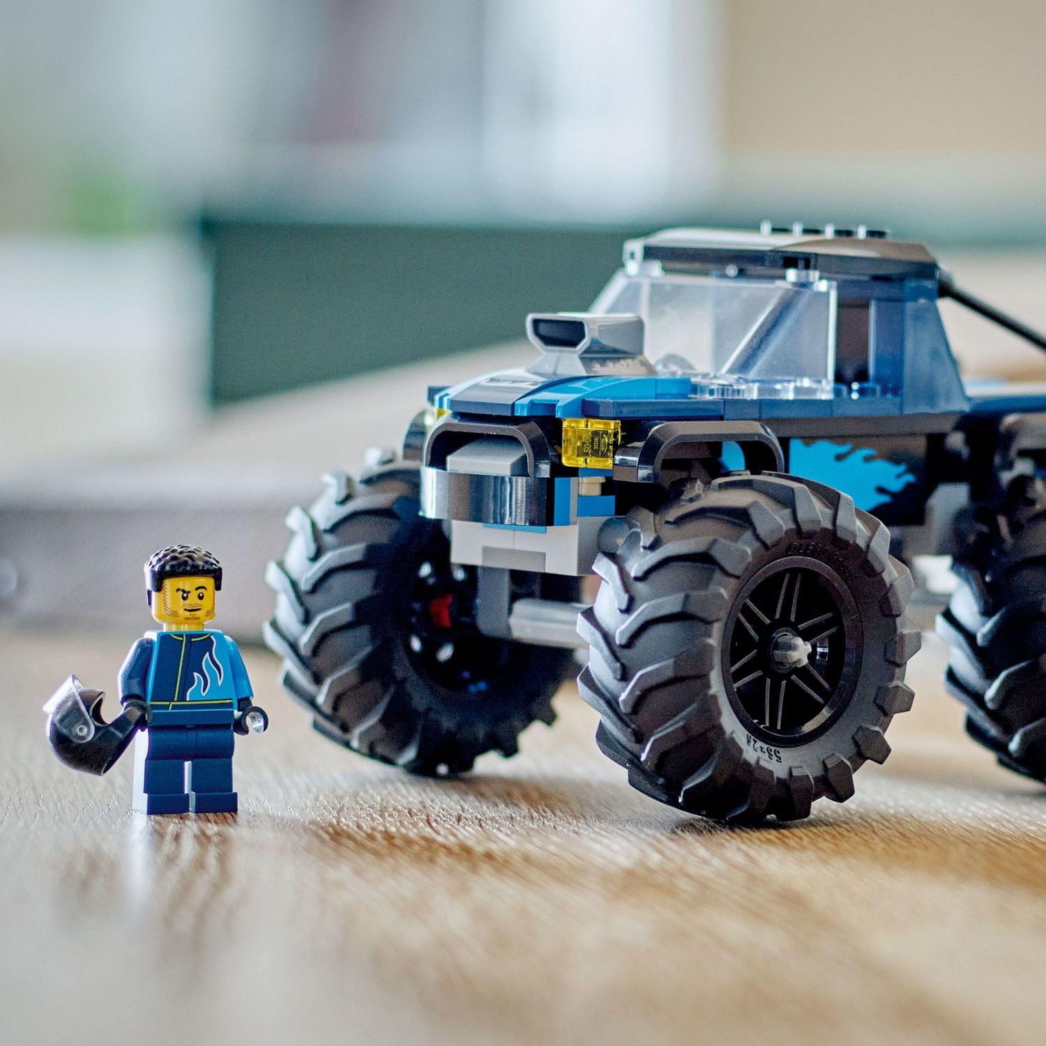 LEGO City Blue Monster Truck Off-Road Toy Playset with a Driver Minifigure, Imaginative Toys for Kids, Fun Gift for Boys and Girls Aged 5 Plus, Mini Monster Truck, 60402, Includes 148 Pieces, Ages 5+