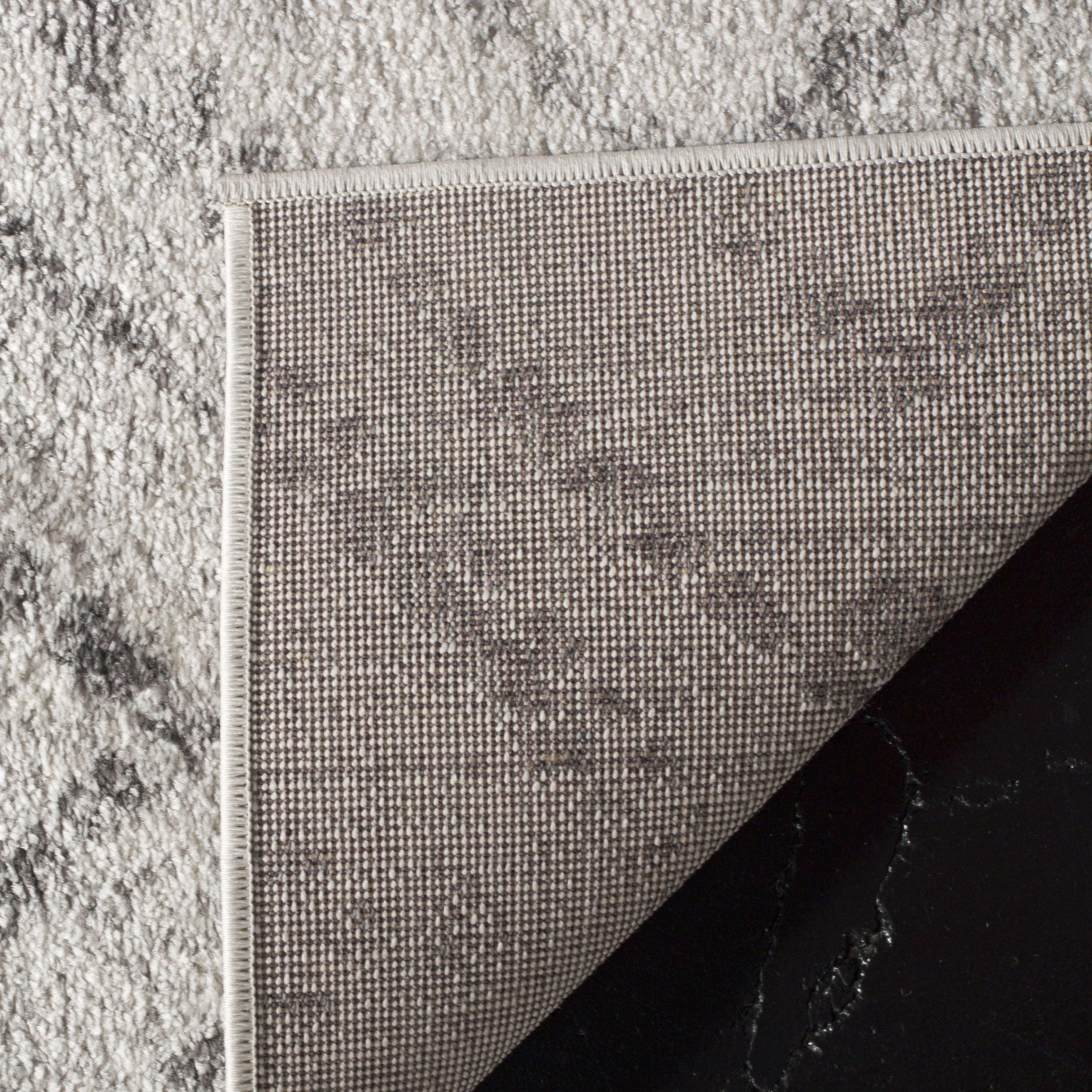 Safavieh Adirondack Lecia Geometric Area Rug, Light Gray/Gray, 12' x 12' Round