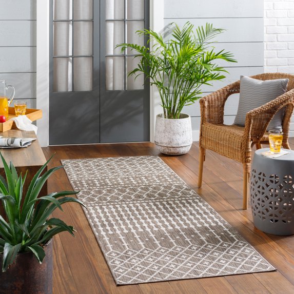 Artistic Weavers Long Beach Area Rug, Taupe/Brown, 5'3" x 7'