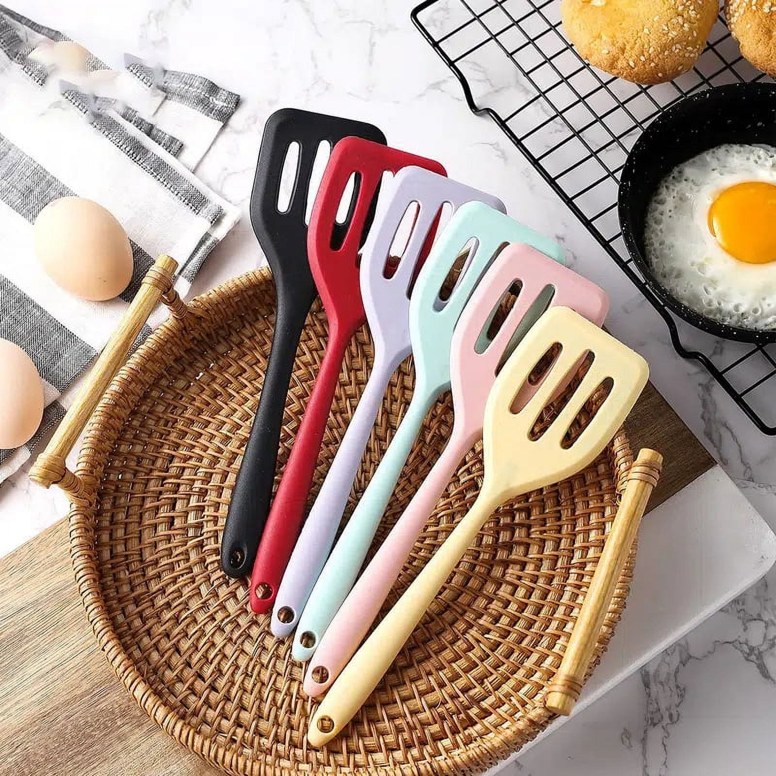 Manunclaims Silicone Slotted Fish Turner Spatula Flipper Spatulas for  Baking, Cooking - Fish Eggs Beef, High Heat Resistant to 600°F, Non-Stick  Cookware, Hygienic One Piece Design (Multicolored) 