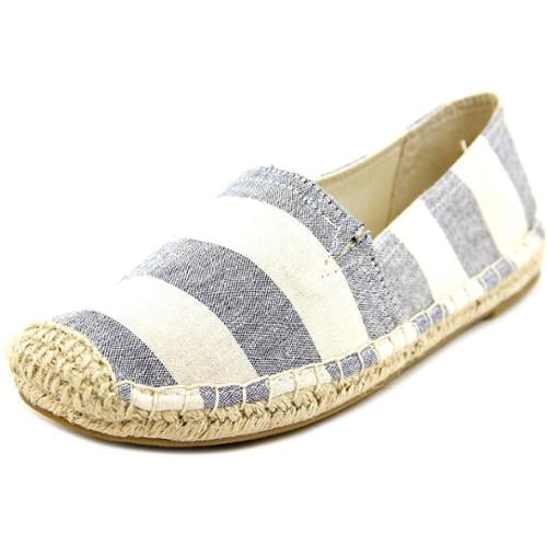 flat espadrilles closed toe