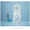 thumbnail image 2 of El atrapasueños tiene leds instalados ahuecados Exquisita pluma atrapasueños plumas blancas atrapasueños decoración colgante de pared para dormitorio Weddin Feliz Sencillez, 2 of 5