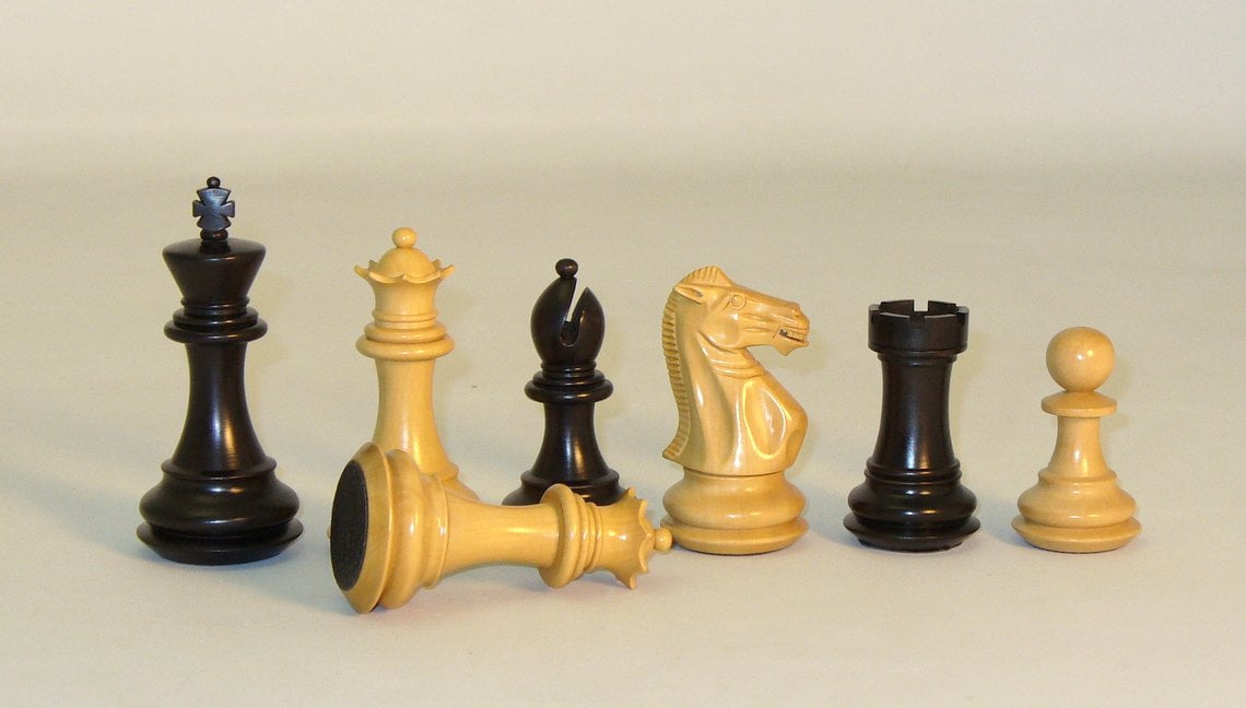 Details about   Educational Toy Complete Chessmen Funny Queens Chess Piece Chesses Game MP 