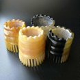 thumbnail image 3 of Cylindrical Horn Comb Short Shampoo Brush, 3 of 5