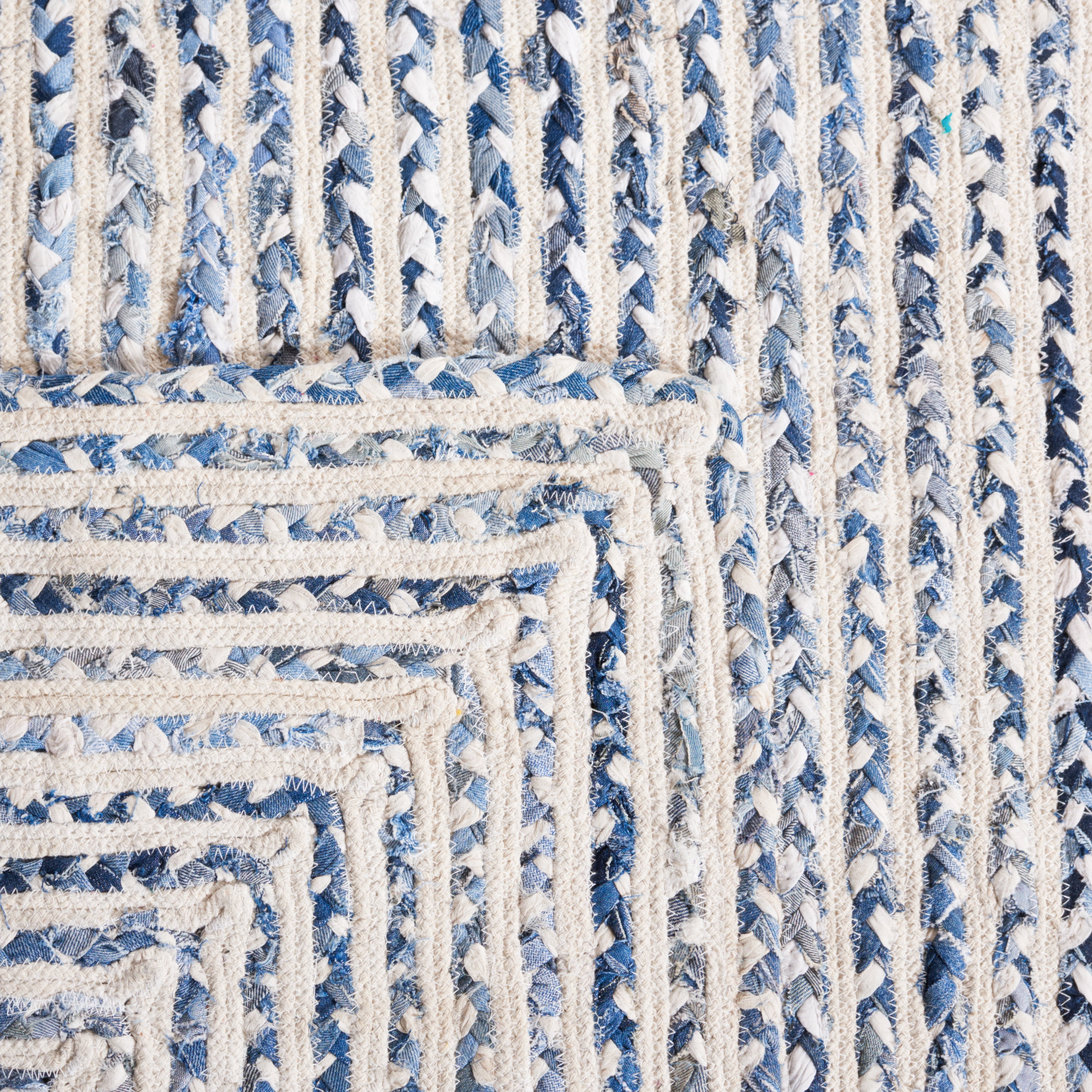 SAFAVIEH Braided Anabella Bordered Cotton Reversible Area Rug, Blue/Ivory, 9' x 12'