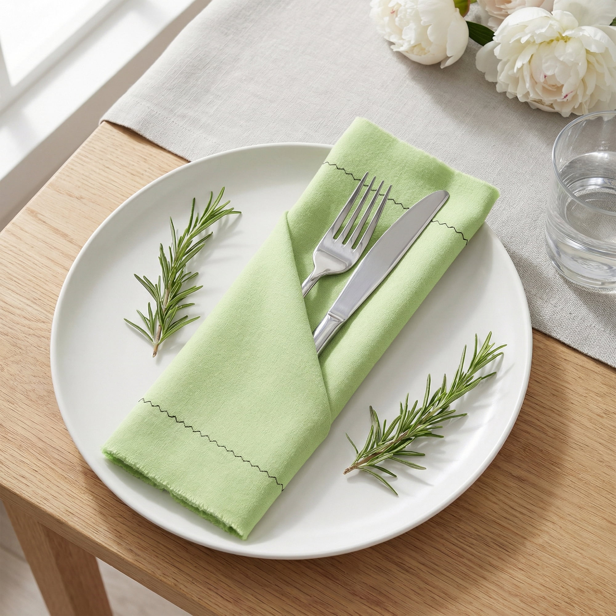 Unique Bargains 12Pcs Washable Reusable Home Cloth Napkins Grass Green 18x18inch