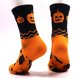 thumbnail image 1 of Zhuge Calcetines de vestir casuales de algodón con longitud hasta la rodilla y diseño novedoso y loco para Halloween, paquete de 1, calabaza, 1 of 2