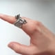 thumbnail image 5 of Qarigey Anillo de dedo Estilo retro de plata Joyas de murciélago abierto Anillos góticos geniales ajustables Suministros para fiestas Regalo para Ropa, zapatos y accesorios Miscelánea Qarigey AP005976-00, 5 of 6