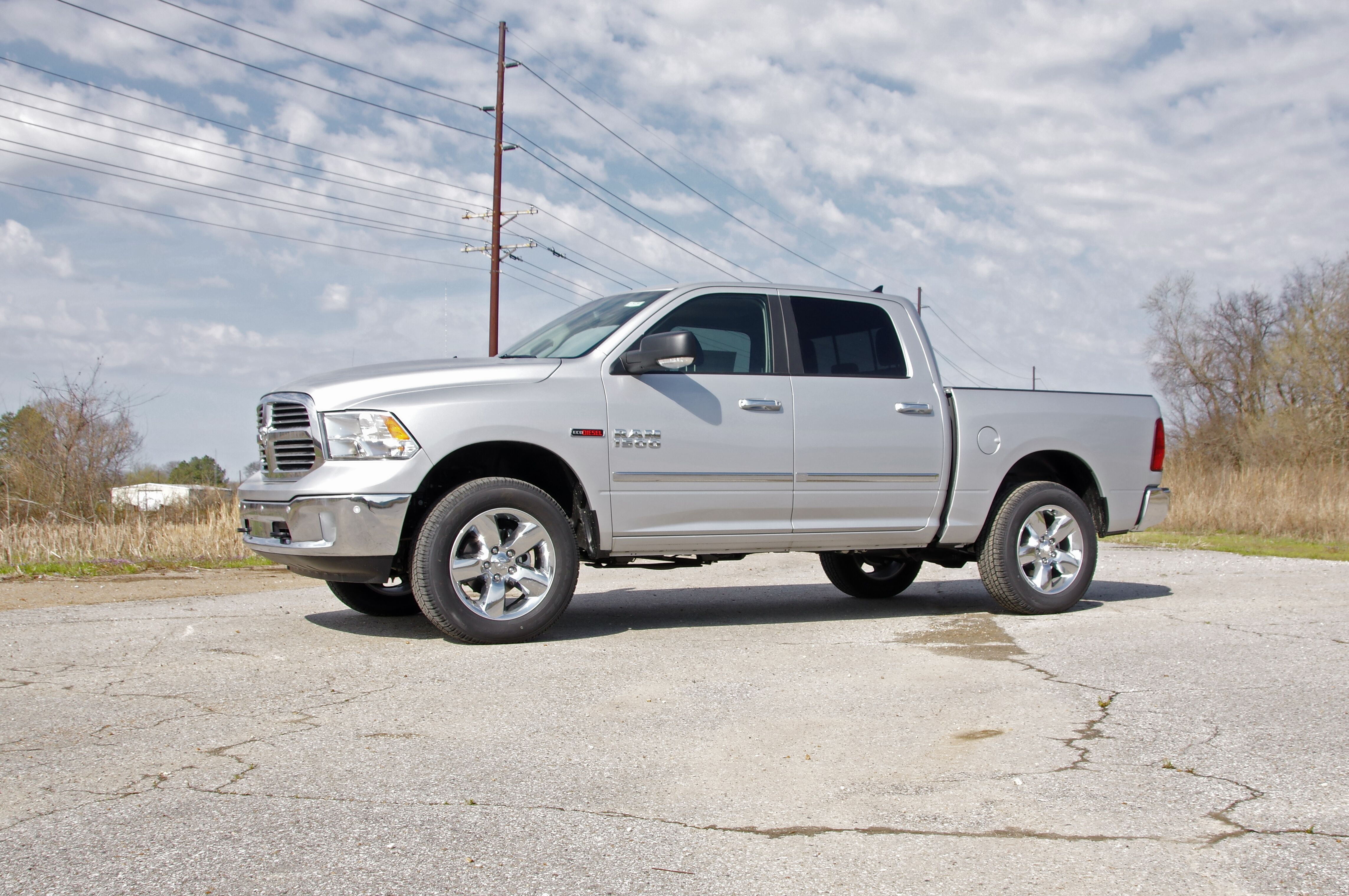 Rough Country 2.5" Leveling Kit (fits) 2006-2011 Ram Truck 1500 4WD | Suspension System | 395