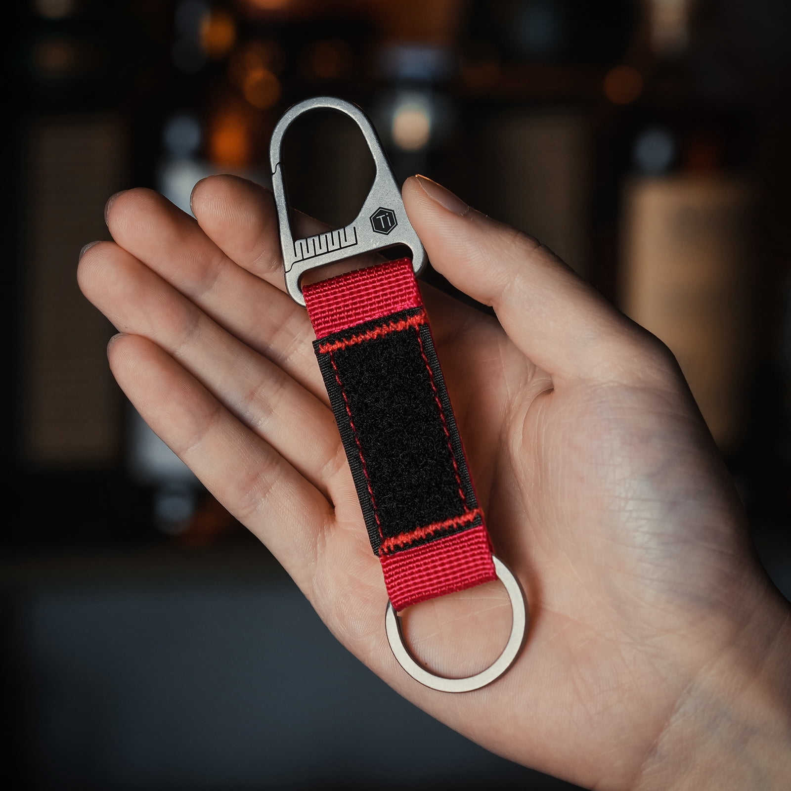 Key Unity Titanium Carabiner Keychain, Carabiner Lanyard Keychain Strap with Hook for Backpack, Survival, Camping, KB01 Red