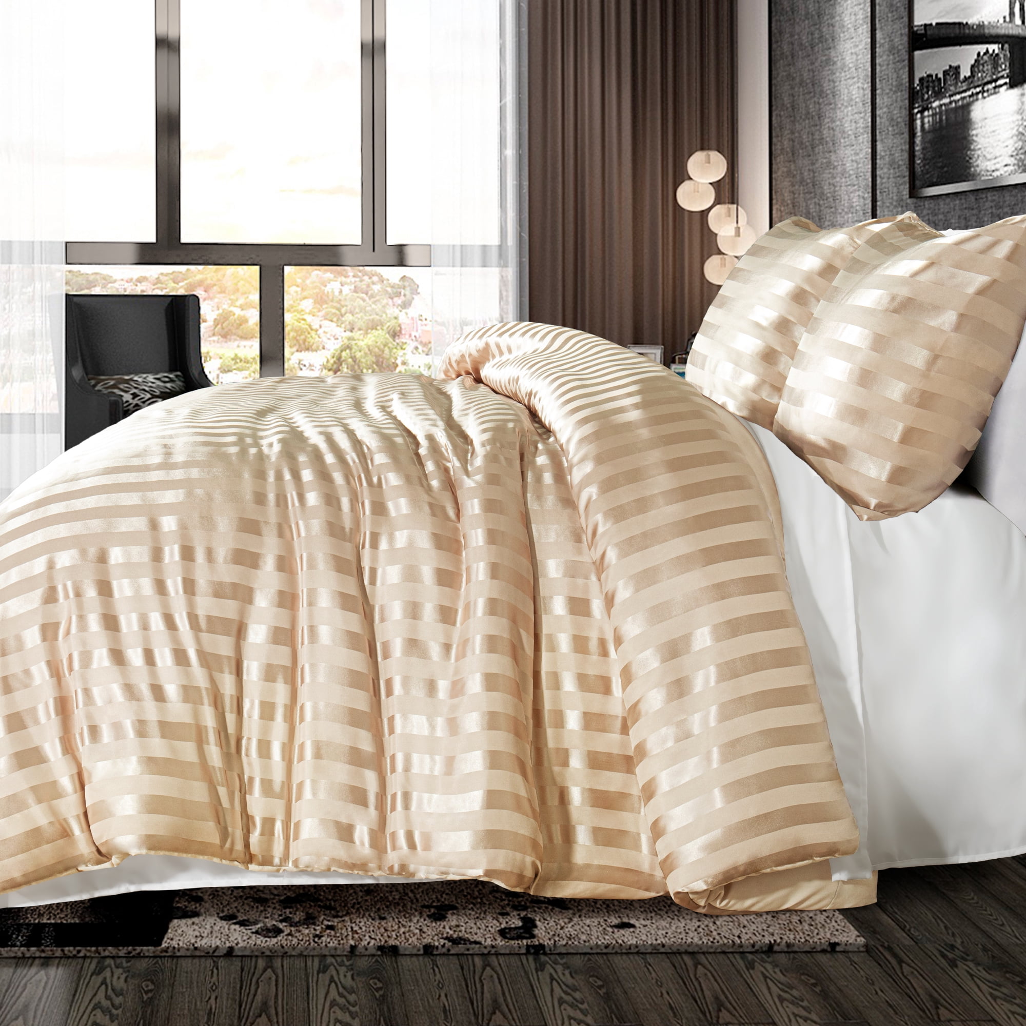 Whale Flotilla 3-Piece Luxury Stripe Satin King Size Comforter Set, Reversible Silky Soft Bedding Set with 2 Pillowcases, Lightweight All-Season Comforter, Champagne