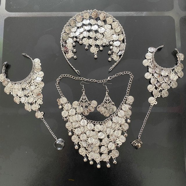Traje de baile indio, accesorios que combinan con todo, danza del vientre, belleza dorada, collar, horquillas, pendientes, anillo, pulsera