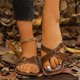 thumbnail image 2 of Mujeres Más Tamaño Vestidos Estilo Tanga Mula Sandalias con Hebilla, Más Tamaño Envoltura Vestidos Inspirados Zapatos Planos de Pie Abierto, 2 of 9