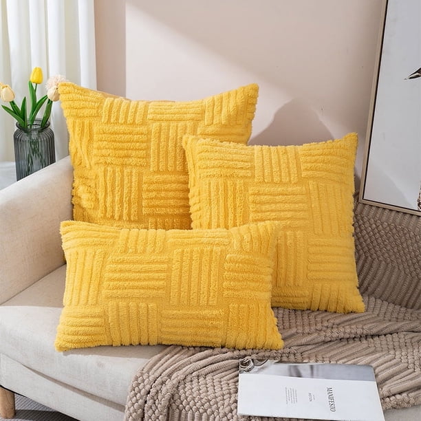 Nvzi Funda de almohada de vellón con copos de nieve, 3 piezas, clásica y atemporal, funda de almohada simple de color puro, 17,72 x 17,72 pulgadas (amarillo brillante)