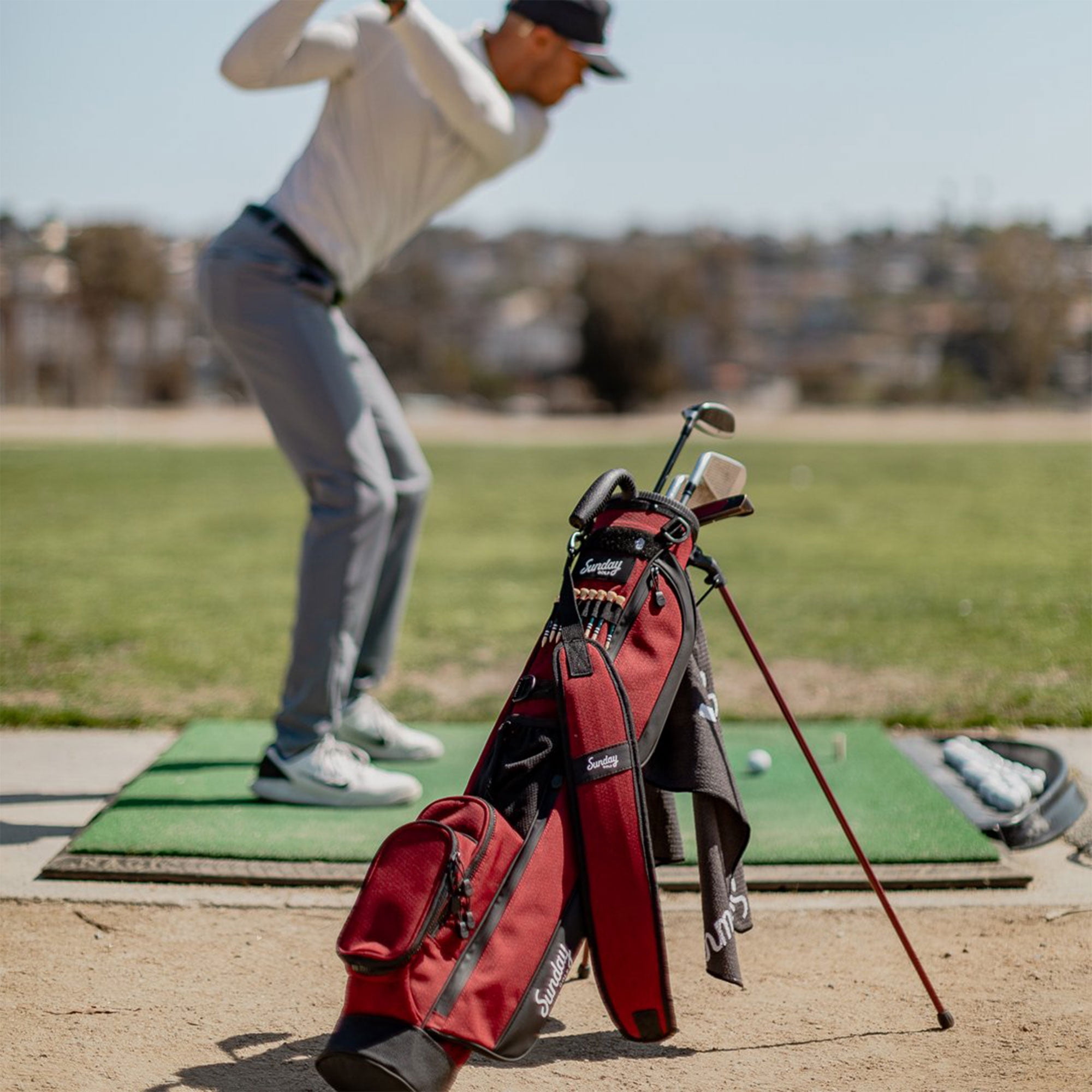 Sunday Golf 31 Inch Loma Lightweight Golf Bag, Ron Burgundy